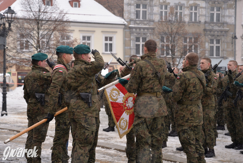 Tarnowskie Góry. Przysięga wojskowa na rynku