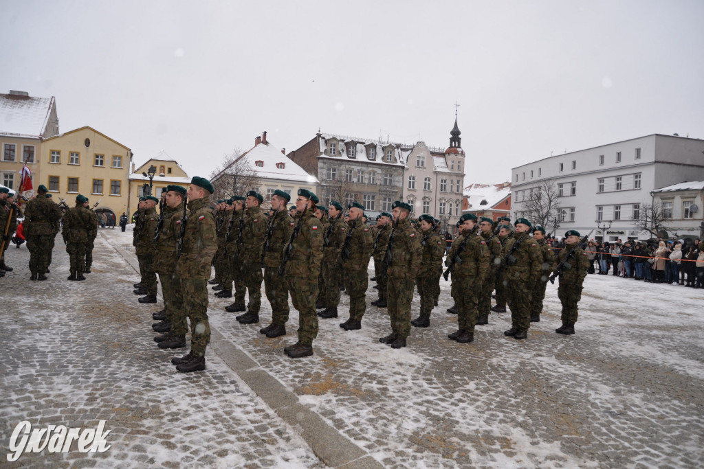 Tarnowskie Góry. Przysięga wojskowa na rynku