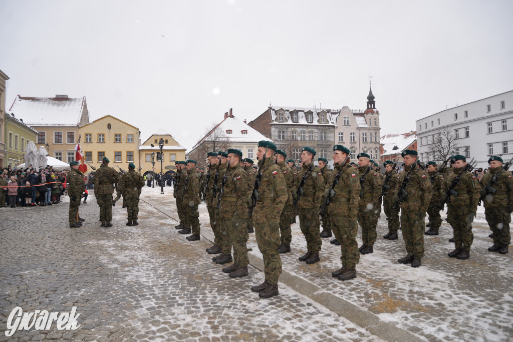 Tarnowskie Góry. Przysięga wojskowa na rynku