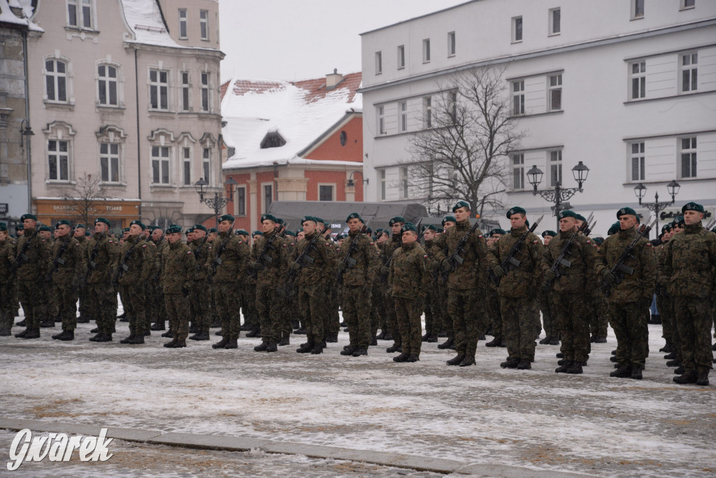 Tarnowskie Góry. Przysięga wojskowa na rynku