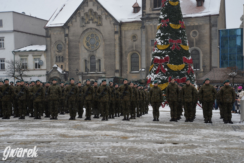 Tarnowskie Góry. Przysięga wojskowa na rynku