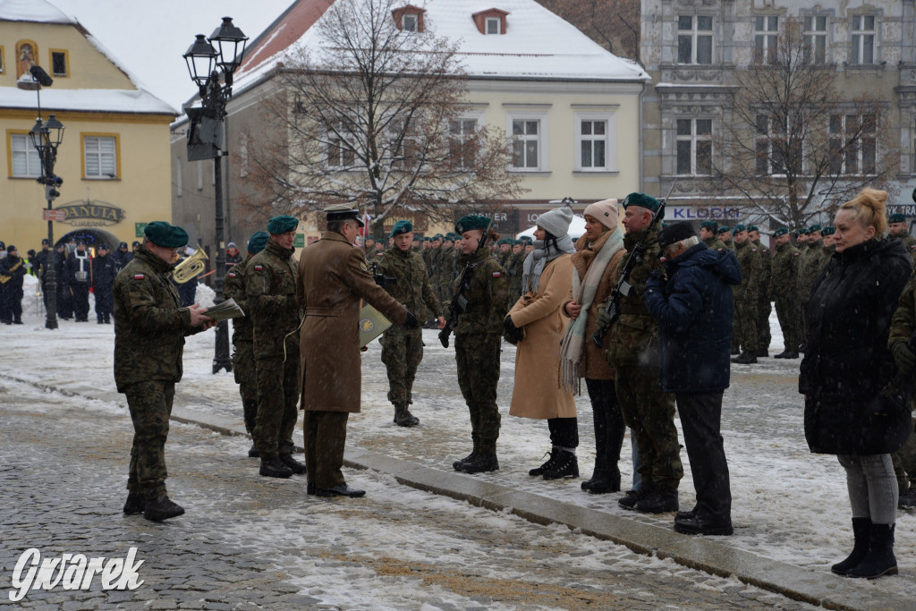 Tarnowskie Góry. Przysięga wojskowa na rynku