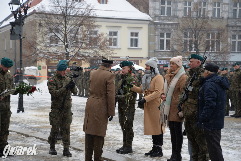 Tarnowskie Góry. Przysięga wojskowa na rynku