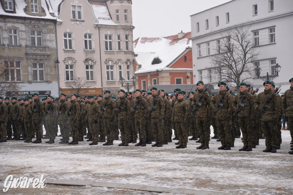 Tarnowskie Góry. Przysięga wojskowa na rynku