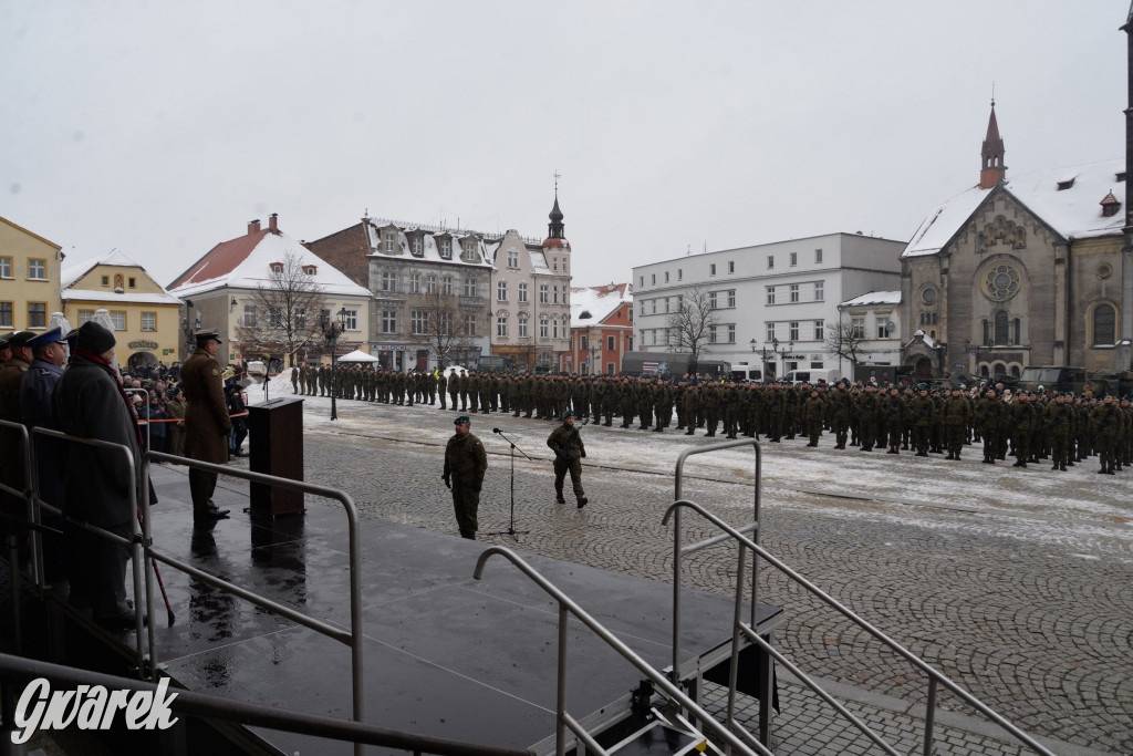 Tarnowskie Góry. Przysięga wojskowa na rynku