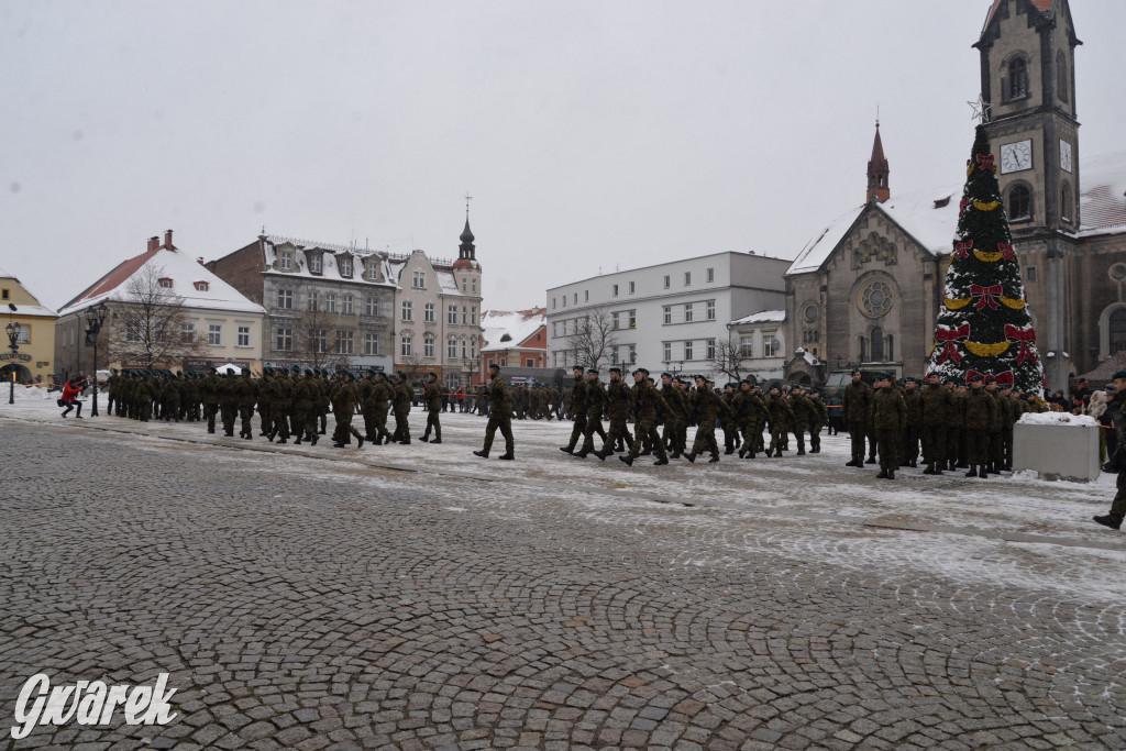 Tarnowskie Góry. Przysięga wojskowa na rynku