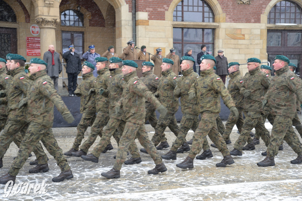 Tarnowskie Góry. Przysięga wojskowa na rynku