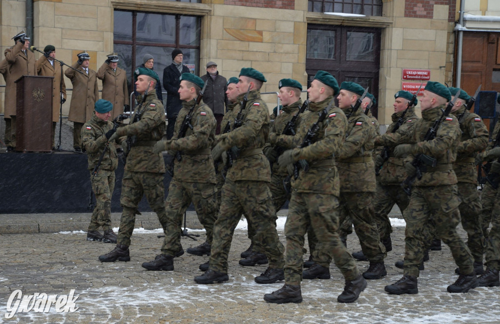 Tarnowskie Góry. Przysięga wojskowa na rynku