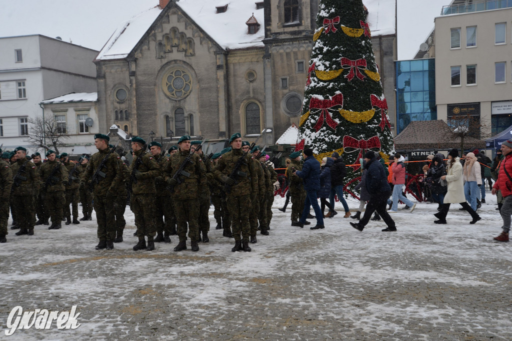 Tarnowskie Góry. Przysięga wojskowa na rynku