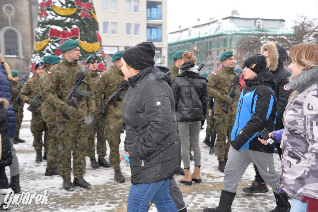 Tarnowskie Góry. Przysięga wojskowa na rynku