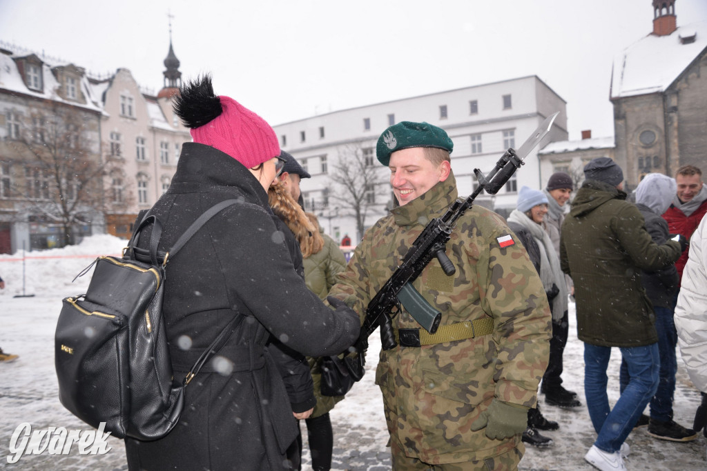 Tarnowskie Góry. Przysięga wojskowa na rynku