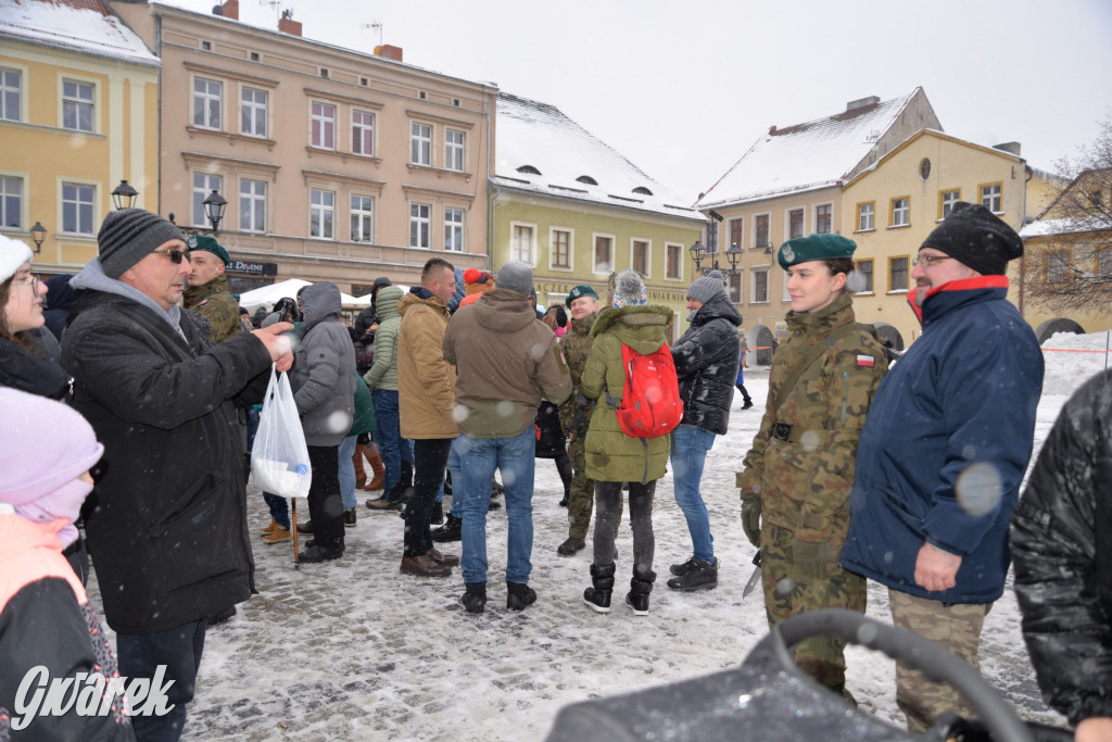 Tarnowskie Góry. Przysięga wojskowa na rynku