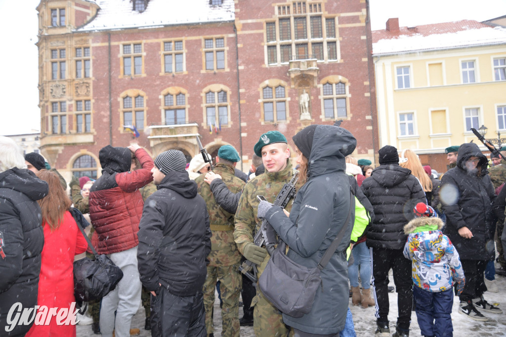 Tarnowskie Góry. Przysięga wojskowa na rynku