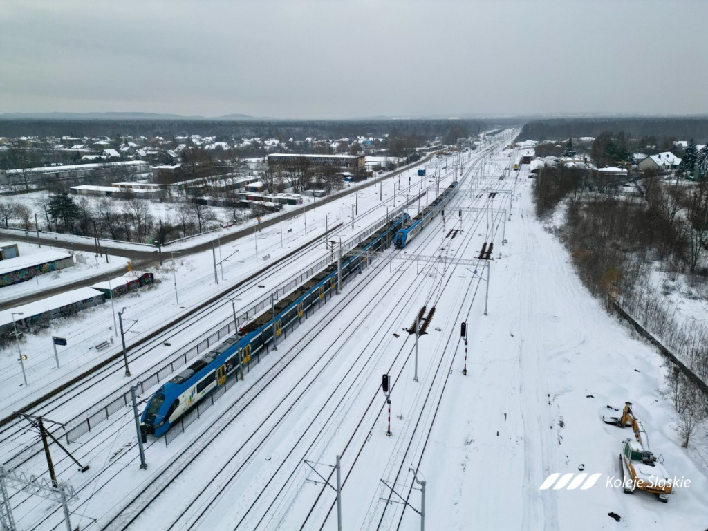 Tarnowskie Góry, Pyrzowice. Pierwsze kursy pociągów