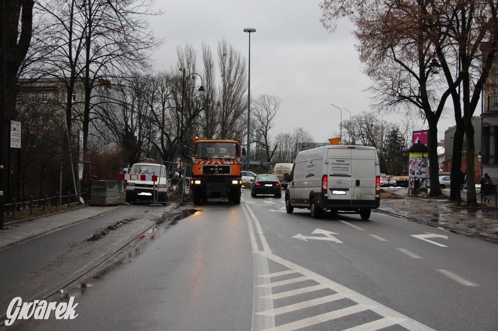 Tarnowskie Góry. Budują ścieżki rowerowe, są korki