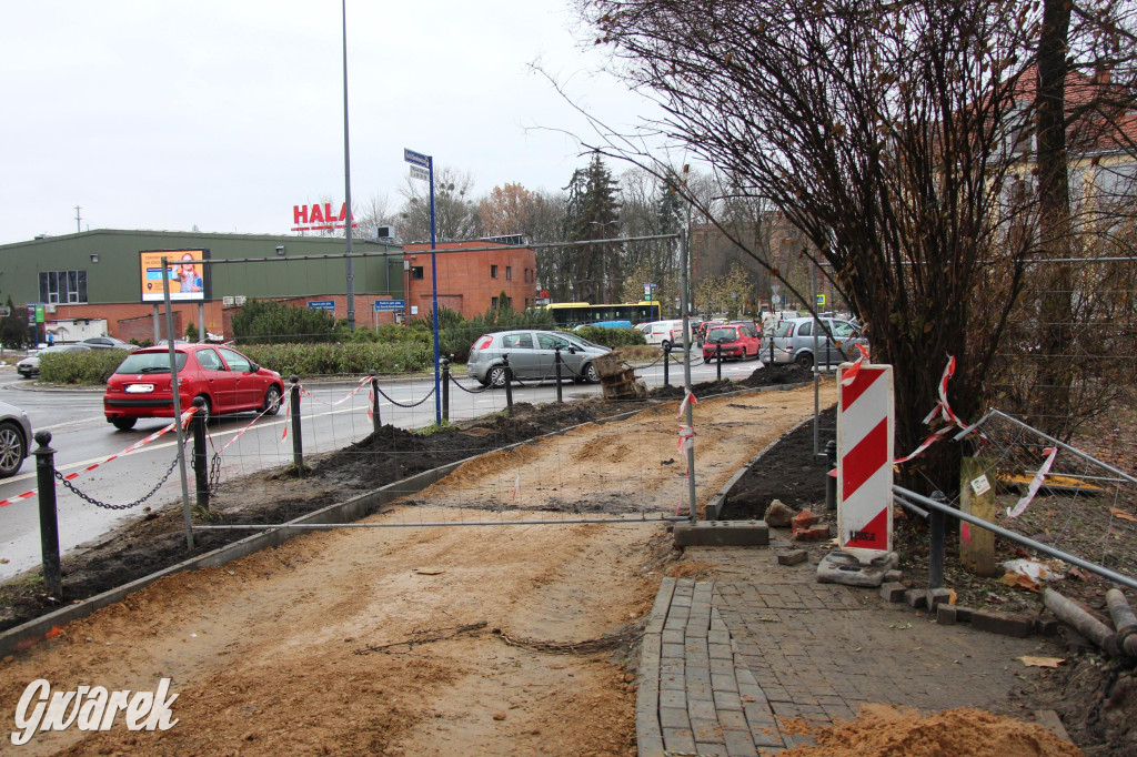 Tarnowskie Góry. Budują ścieżki rowerowe, są korki