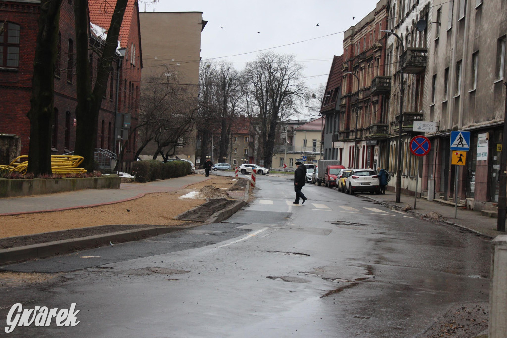 Tarnowskie Góry. Budują ścieżki rowerowe, są korki