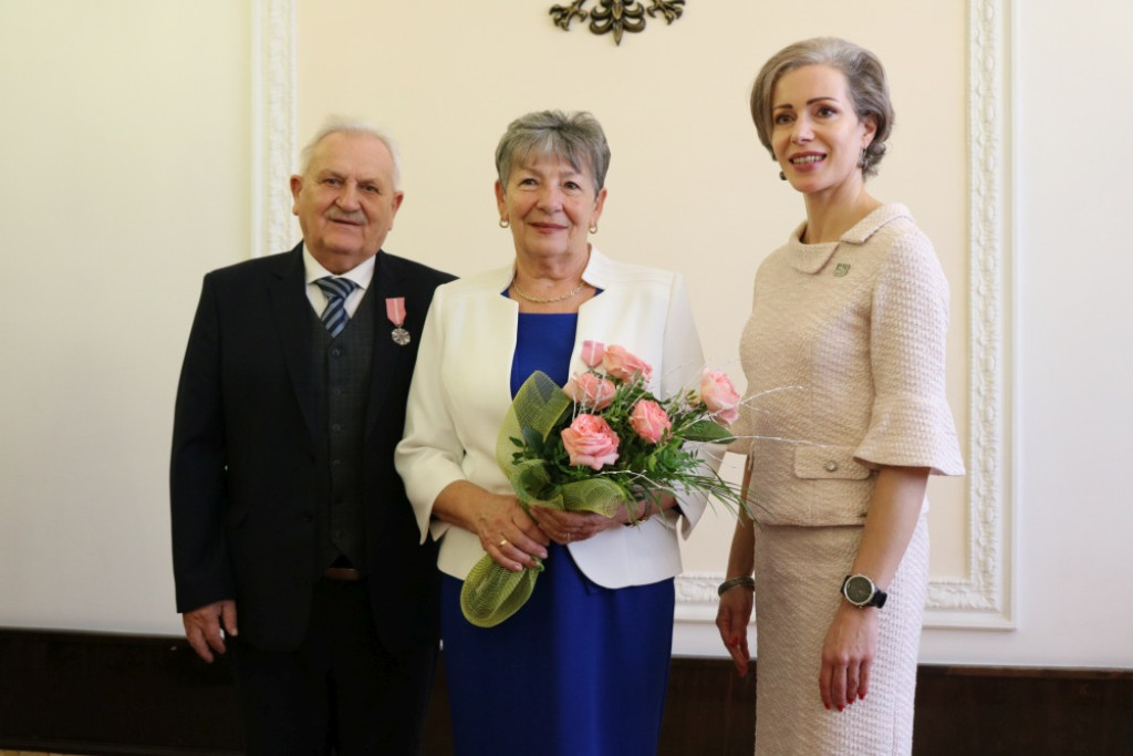 Jubileusze małżeńskie. 50 i 60 lat po ślubie [FOTO]