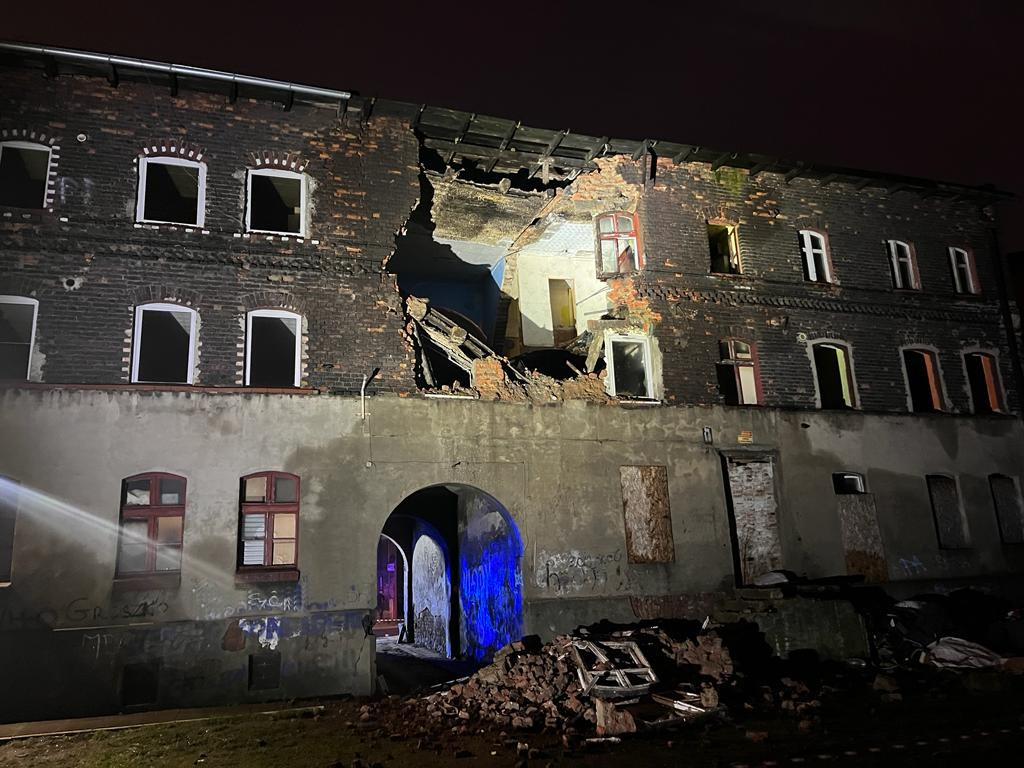 Zawaliła się trzykondygnacyjna kamienica