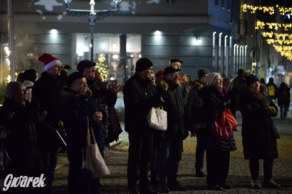 Tarnowskie Góry. Tarnogórzanie śpiewają kolędy