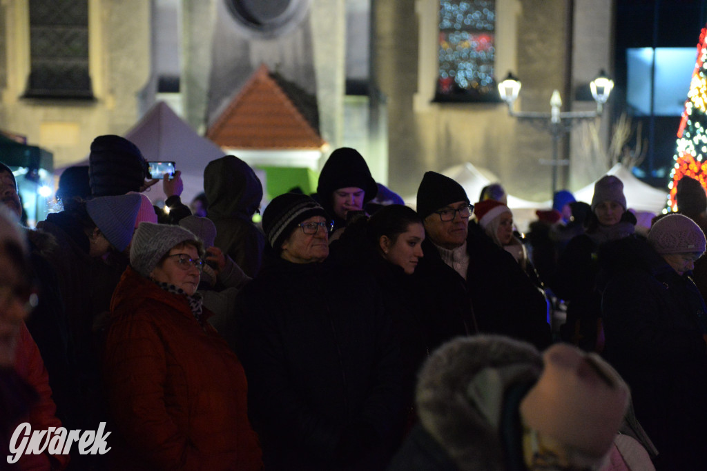 Tarnowskie Góry. Tarnogórzanie śpiewają kolędy