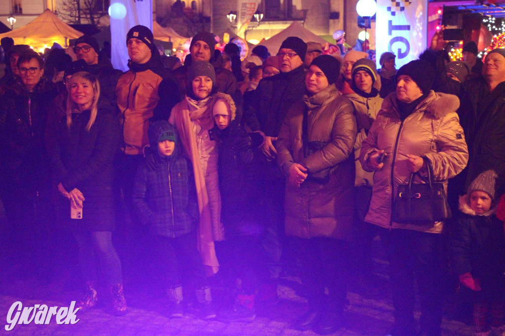 Tarnowskie Góry. Tłumy na jarmarku bożonarodzeniowym [FOTO]