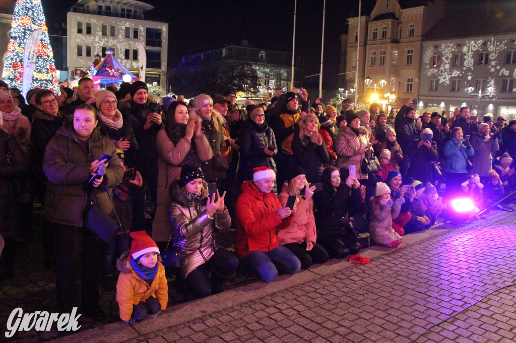 Tarnowskie Góry. Tłumy na jarmarku bożonarodzeniowym [FOTO]