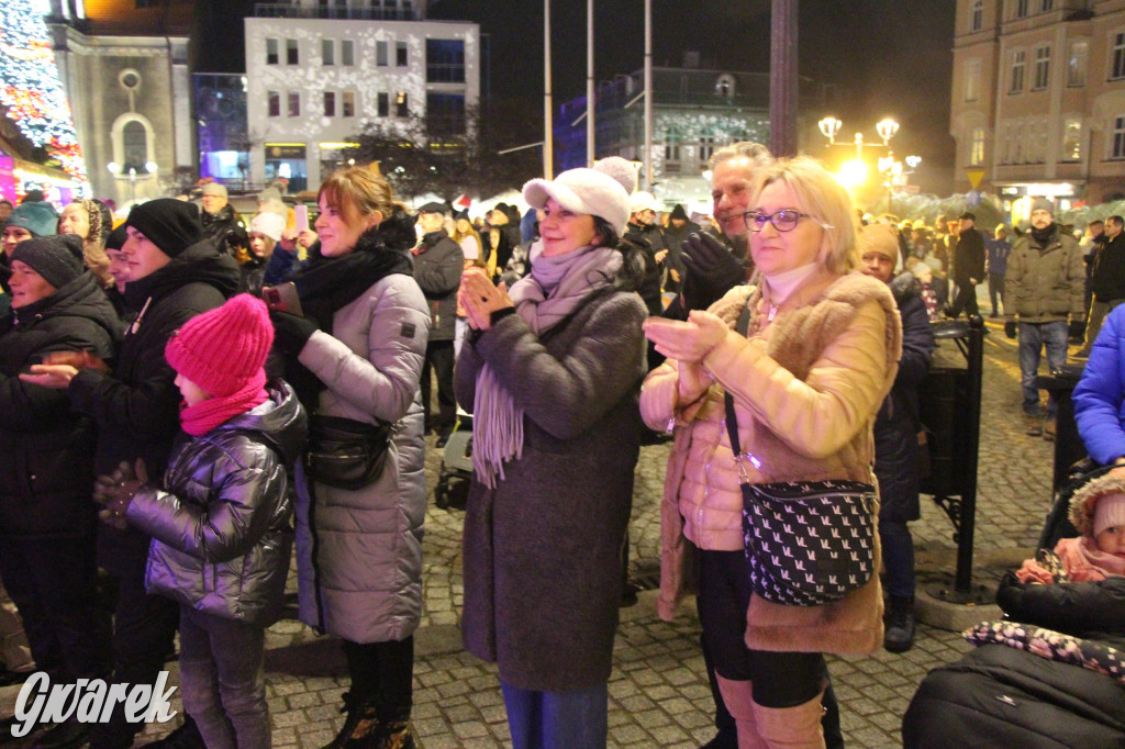 Tarnowskie Góry. Tłumy na jarmarku bożonarodzeniowym [FOTO]