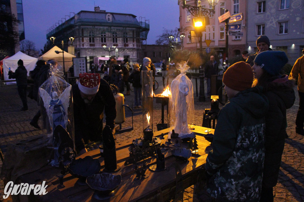 Tarnowskie Góry. Tłumy na jarmarku bożonarodzeniowym [FOTO]