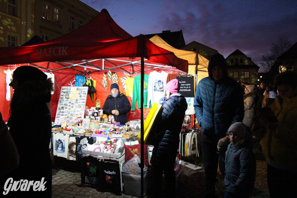 Tarnowskie Góry. Tłumy na jarmarku bożonarodzeniowym [FOTO]