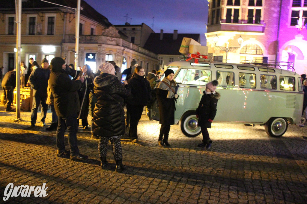 Tarnowskie Góry. Tłumy na jarmarku bożonarodzeniowym [FOTO]