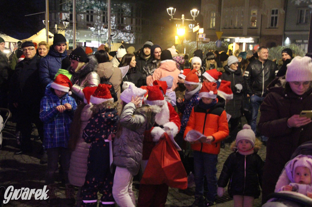 Tarnowskie Góry. Tłumy na jarmarku bożonarodzeniowym [FOTO]