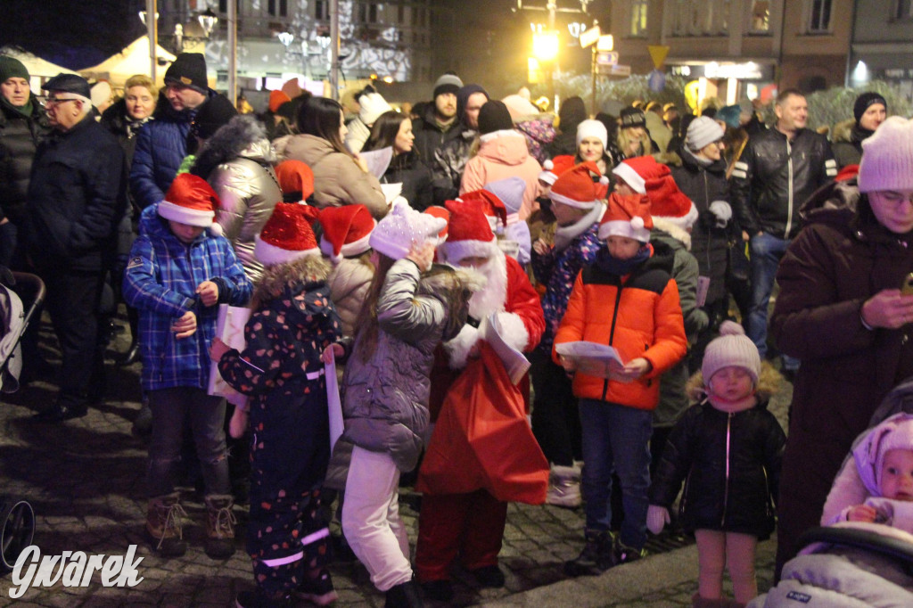 Tarnowskie Góry. Tłumy na jarmarku bożonarodzeniowym [FOTO]