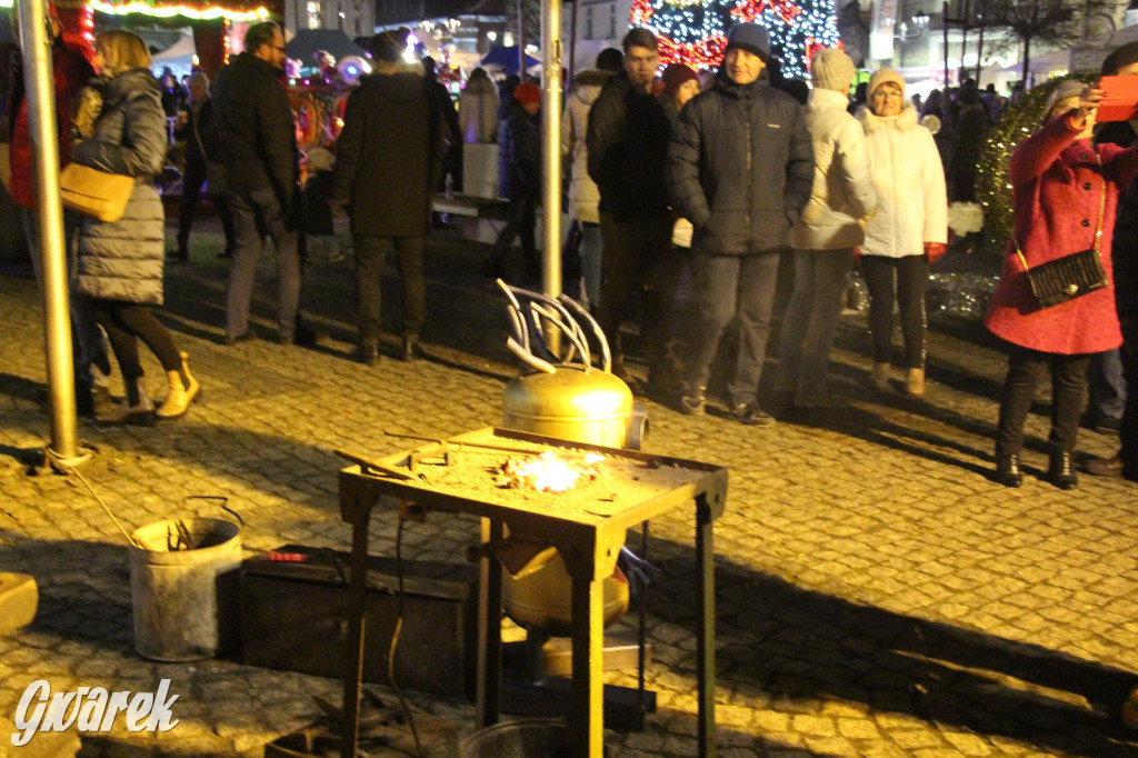 Tarnowskie Góry. Tłumy na jarmarku bożonarodzeniowym [FOTO]