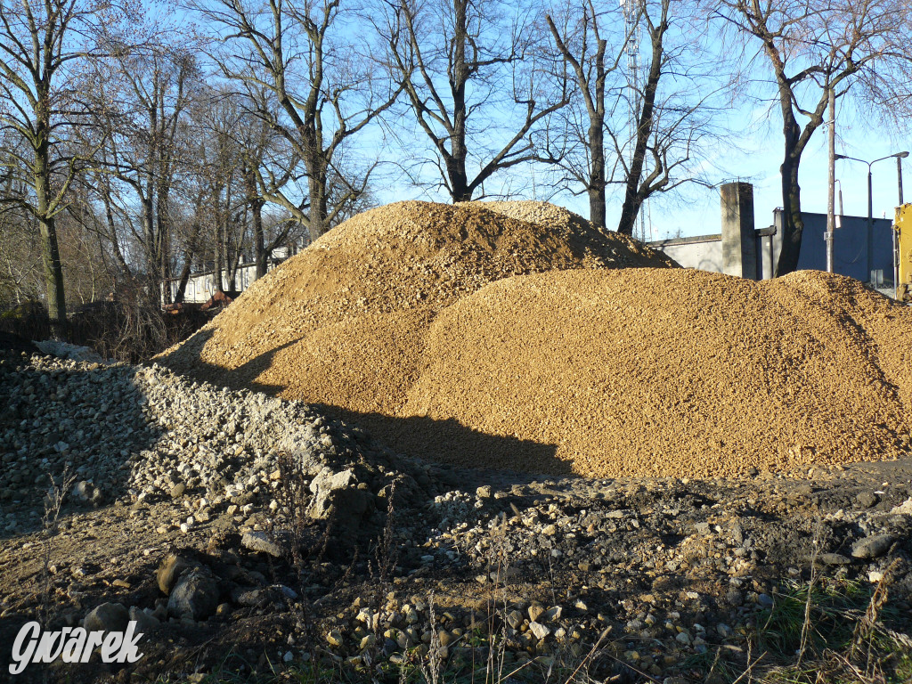 Tarnowskie Góry. Bałagan przy ul. Piestraka