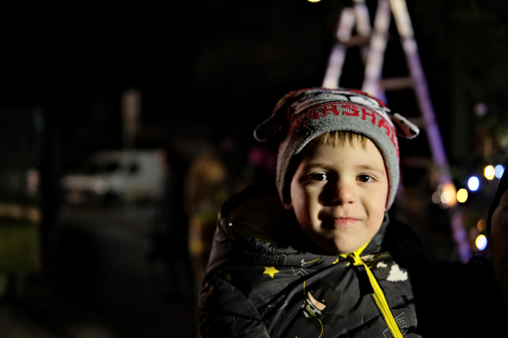 Sołtys zaprosił na strojenie choinki [FOTO]