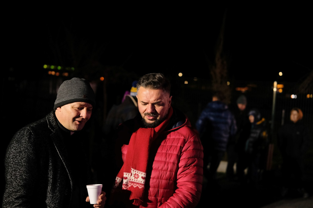 Sołtys zaprosił na strojenie choinki [FOTO]