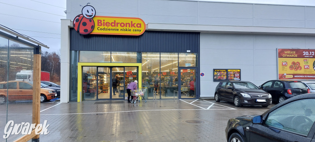Radzionków. Przy Dino otwarto Biedronkę
