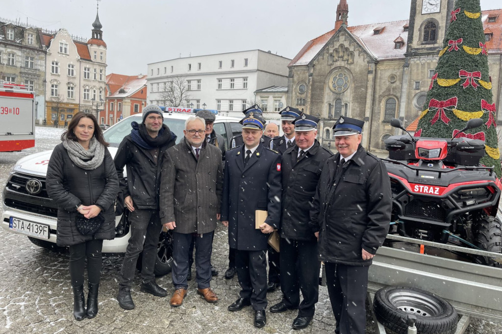 Tarnowskie Góry. Druhowie z OSP mają nowy quad i wóz