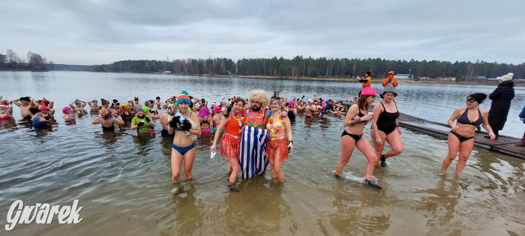 Sylwestrowie morsowanie. Do siego roku! [FOTO]