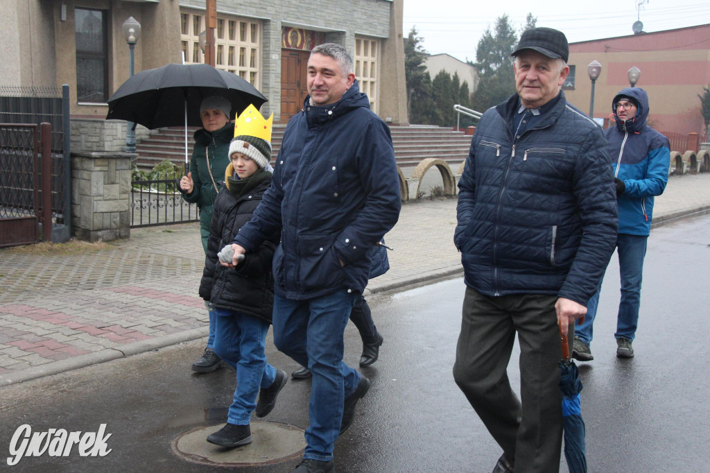 Orzech. Orszak Trzech Króli przeszedł przez miejscowość
