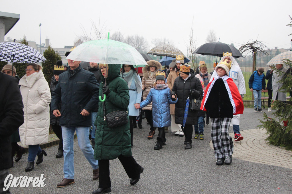 Orzech. Orszak Trzech Króli przeszedł przez miejscowość