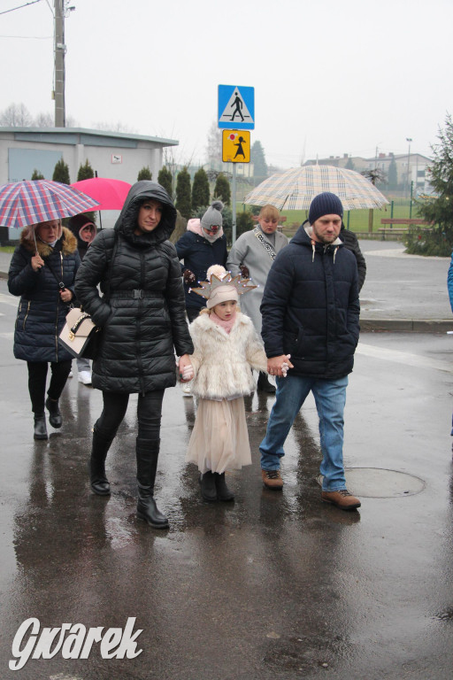 Orzech. Orszak Trzech Króli przeszedł przez miejscowość