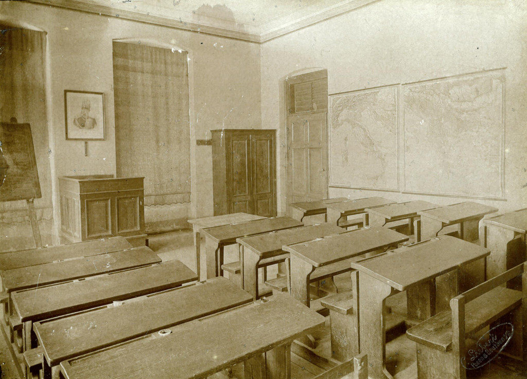 Budynek Staszica 125 lat temu