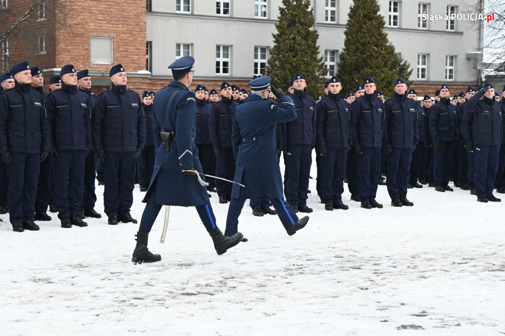 Ślubowanie nowych policjantów