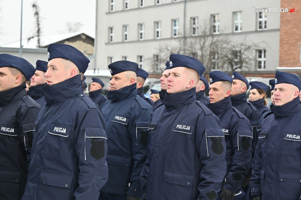 Ślubowanie nowych policjantów