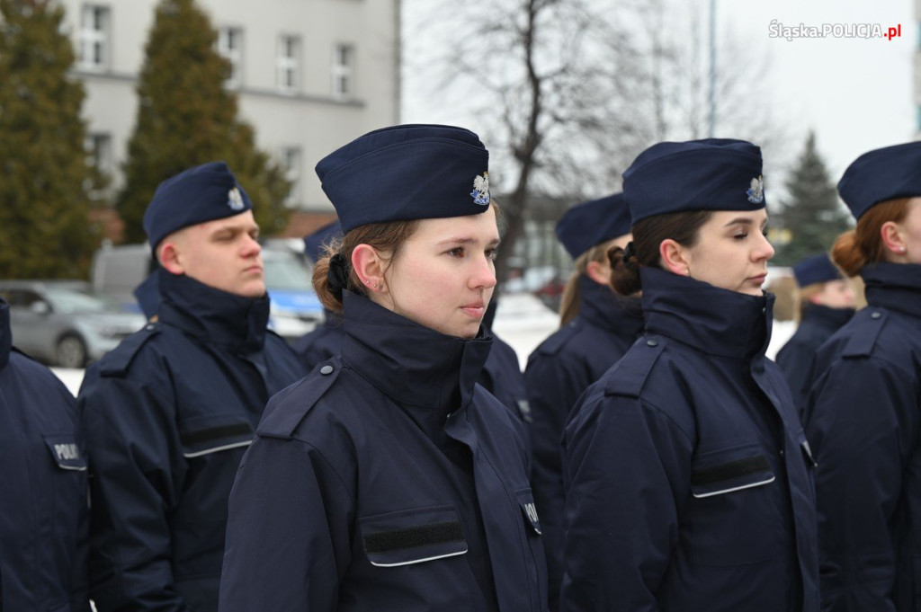 Ślubowanie nowych policjantów