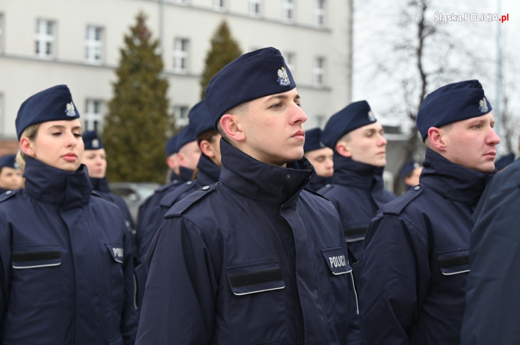 Ślubowanie nowych policjantów