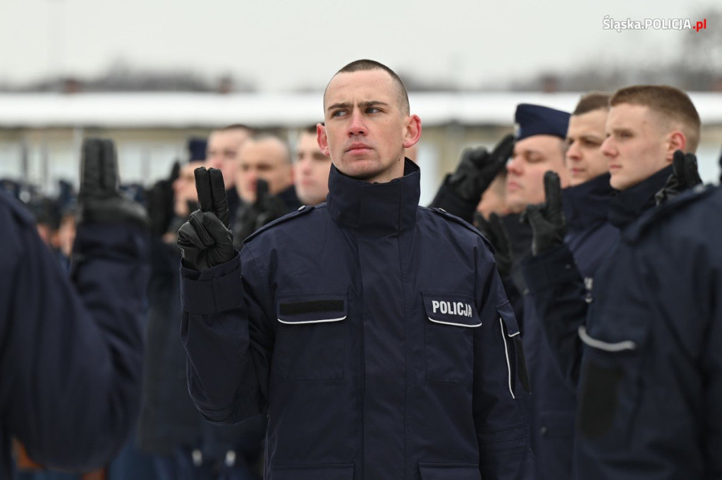 Ślubowanie nowych policjantów