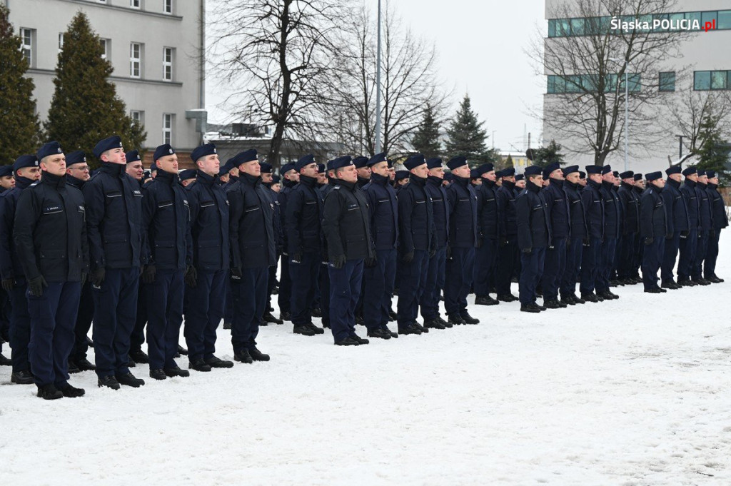 Ślubowanie nowych policjantów